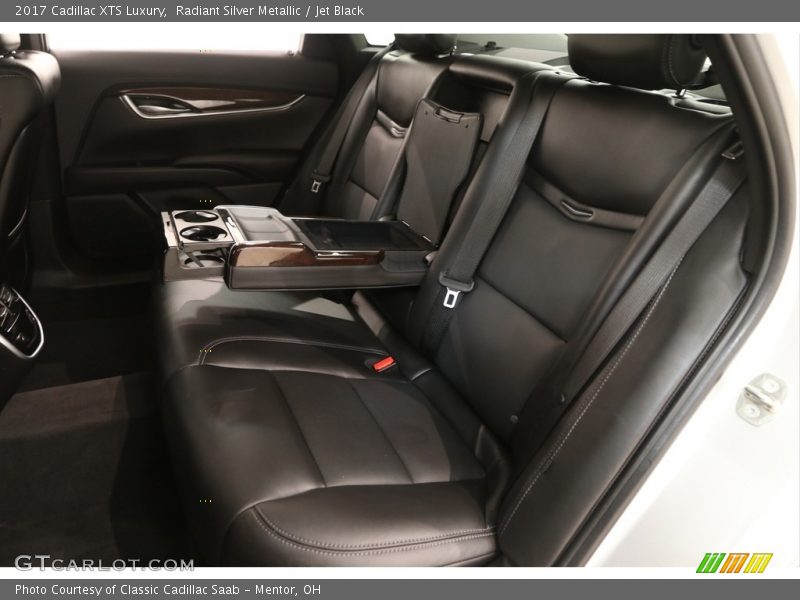 Radiant Silver Metallic / Jet Black 2017 Cadillac XTS Luxury