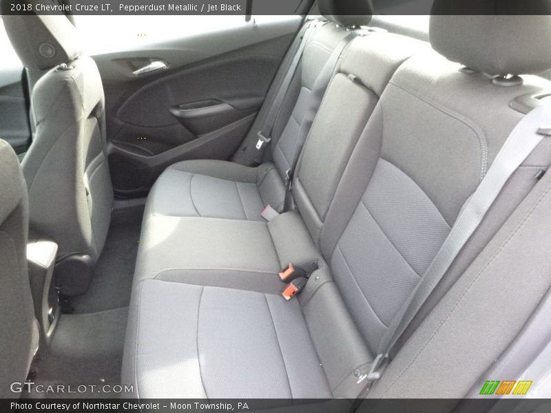 Pepperdust Metallic / Jet Black 2018 Chevrolet Cruze LT