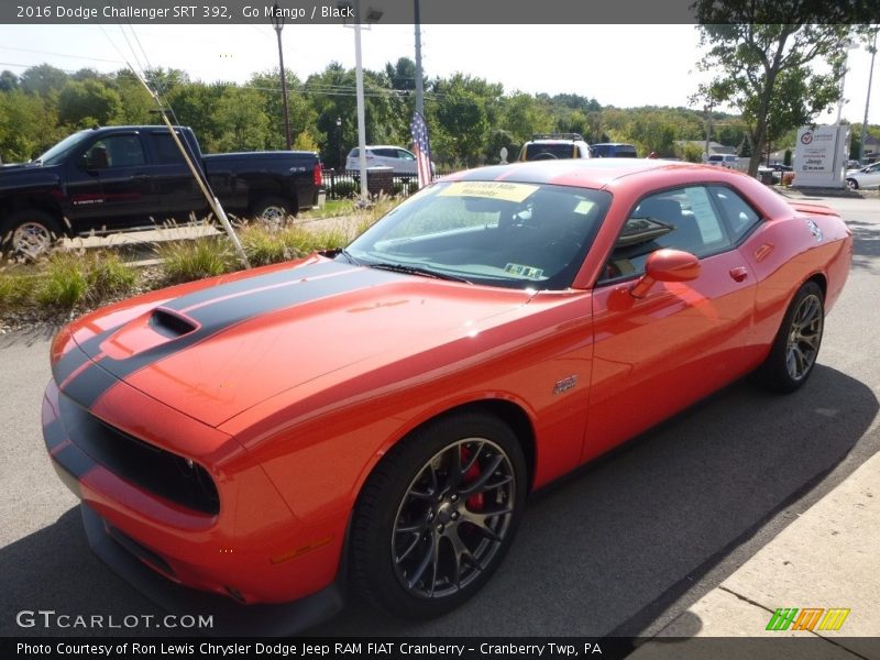 Go Mango / Black 2016 Dodge Challenger SRT 392