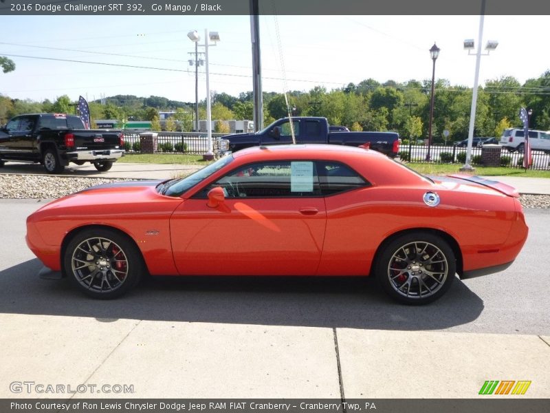 Go Mango / Black 2016 Dodge Challenger SRT 392