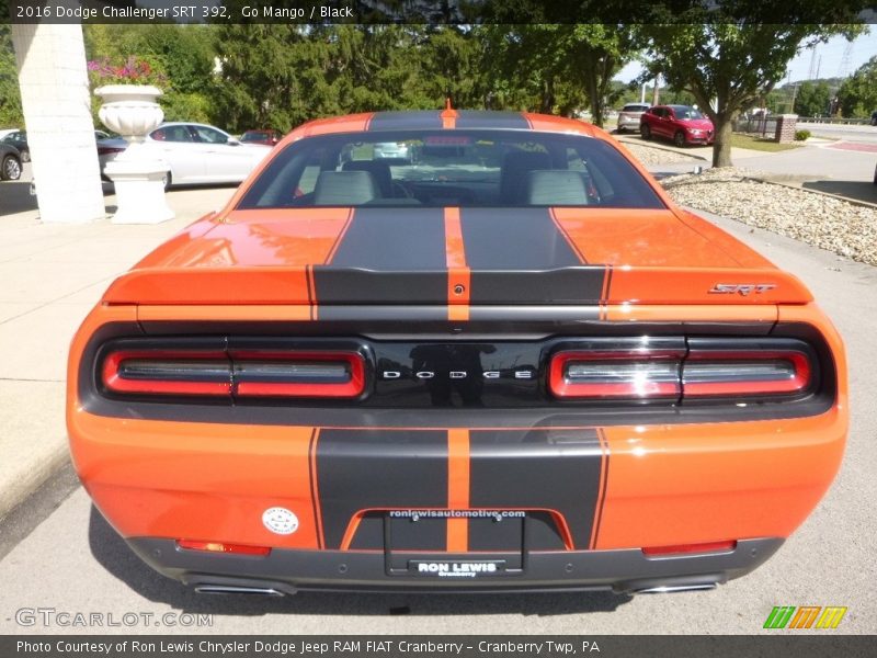Go Mango / Black 2016 Dodge Challenger SRT 392