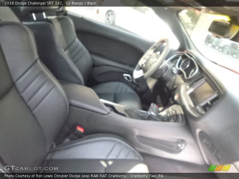 Go Mango / Black 2016 Dodge Challenger SRT 392