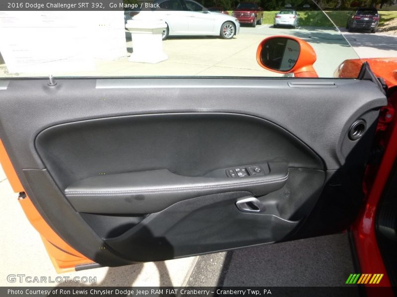 Go Mango / Black 2016 Dodge Challenger SRT 392