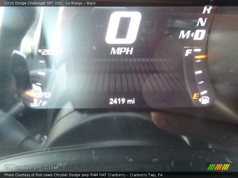 Go Mango / Black 2016 Dodge Challenger SRT 392