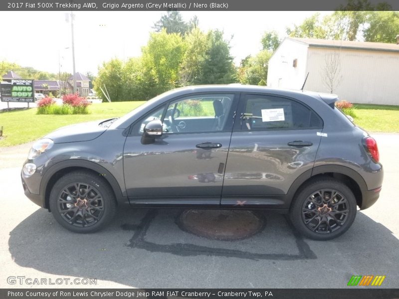 Grigio Argento (Grey Metallic) / Nero (Black) 2017 Fiat 500X Trekking AWD