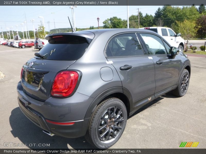 Grigio Argento (Grey Metallic) / Nero (Black) 2017 Fiat 500X Trekking AWD
