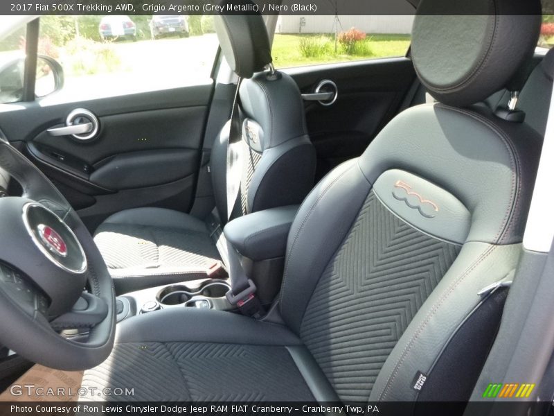 Grigio Argento (Grey Metallic) / Nero (Black) 2017 Fiat 500X Trekking AWD