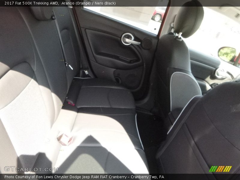 Arancio (Orange) / Nero (Black) 2017 Fiat 500X Trekking AWD