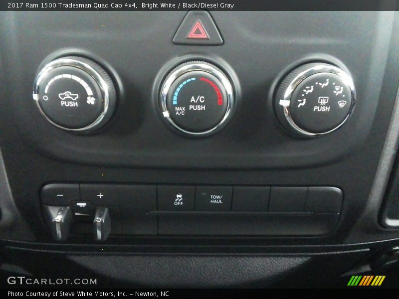 Bright White / Black/Diesel Gray 2017 Ram 1500 Tradesman Quad Cab 4x4