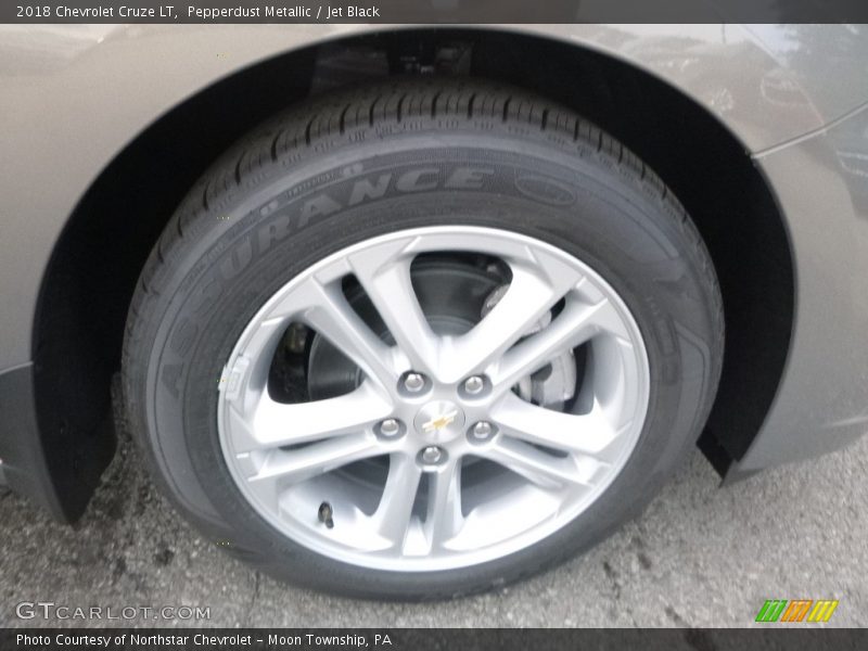 Pepperdust Metallic / Jet Black 2018 Chevrolet Cruze LT