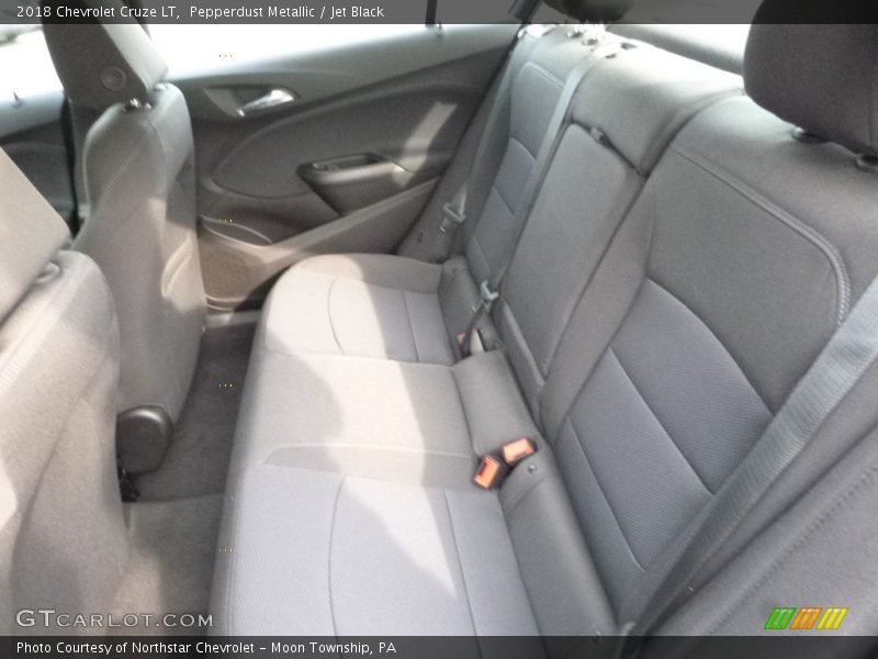 Pepperdust Metallic / Jet Black 2018 Chevrolet Cruze LT