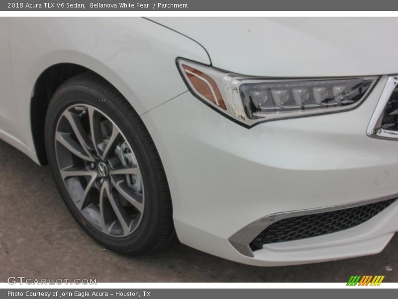 Bellanova White Pearl / Parchment 2018 Acura TLX V6 Sedan