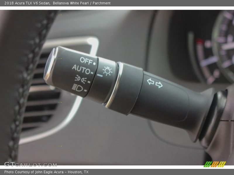 Bellanova White Pearl / Parchment 2018 Acura TLX V6 Sedan