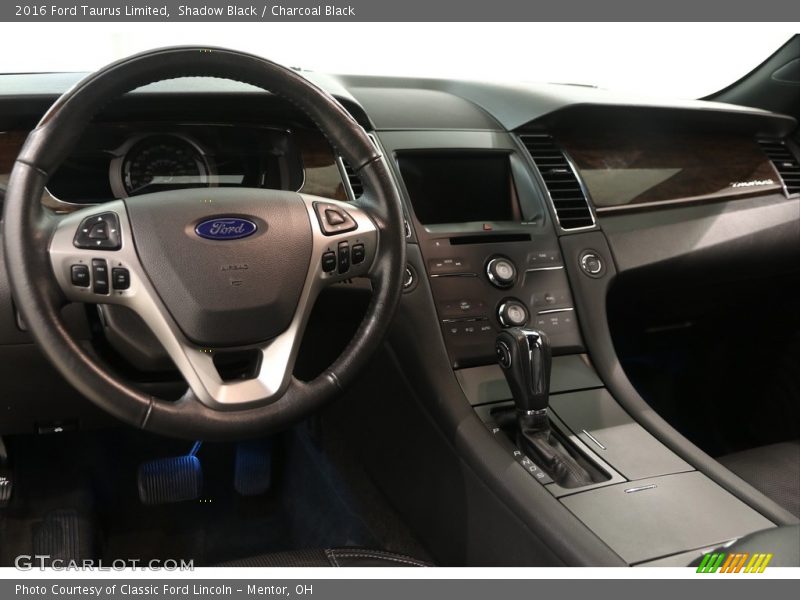 Shadow Black / Charcoal Black 2016 Ford Taurus Limited