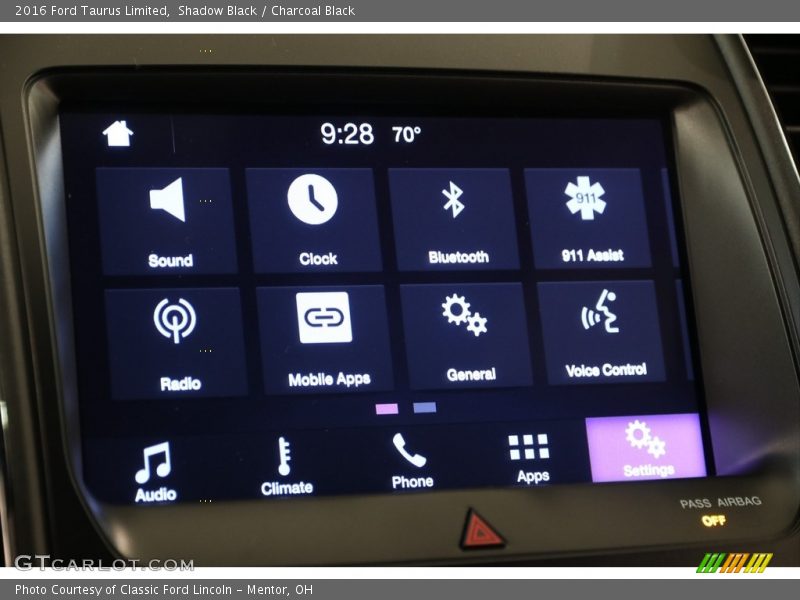Shadow Black / Charcoal Black 2016 Ford Taurus Limited