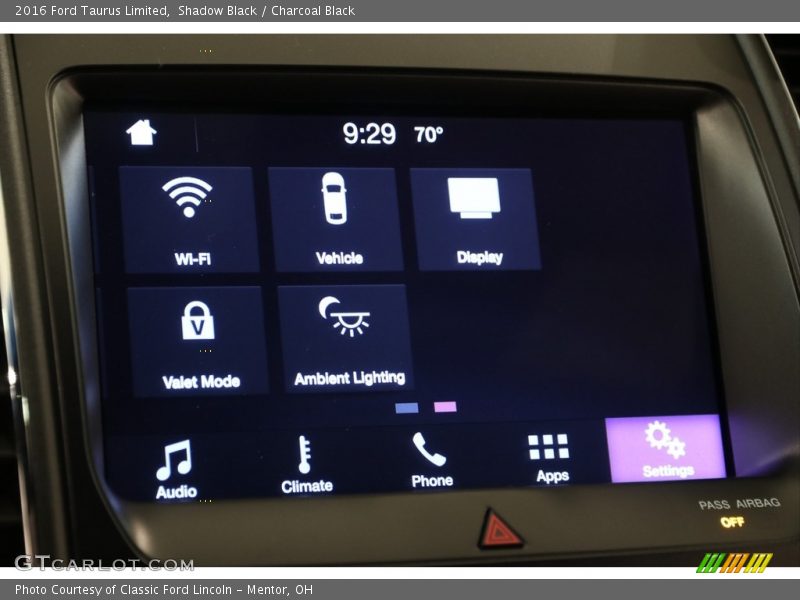 Shadow Black / Charcoal Black 2016 Ford Taurus Limited