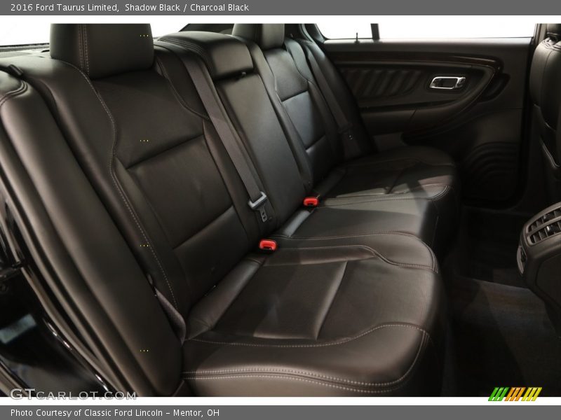 Shadow Black / Charcoal Black 2016 Ford Taurus Limited