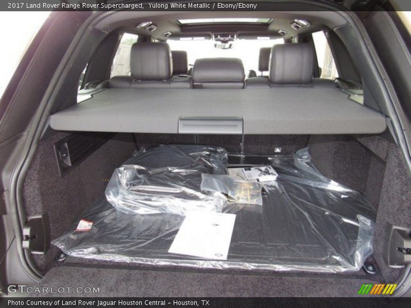 Yulong White Metallic / Ebony/Ebony 2017 Land Rover Range Rover Supercharged