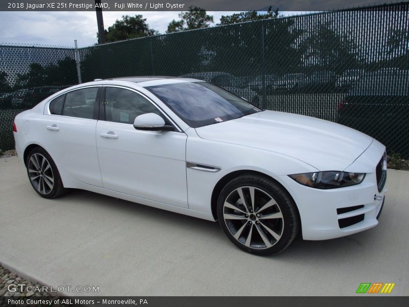 Front 3/4 View of 2018 XE 25t Prestige AWD