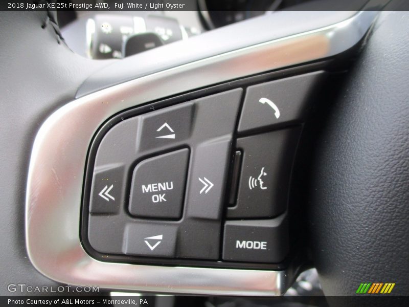 Controls of 2018 XE 25t Prestige AWD
