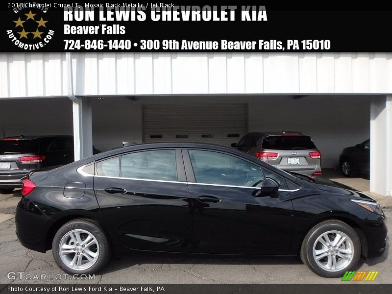 Mosaic Black Metallic / Jet Black 2018 Chevrolet Cruze LT