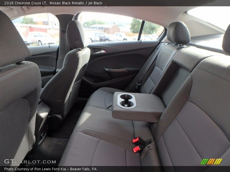 Mosaic Black Metallic / Jet Black 2018 Chevrolet Cruze LT