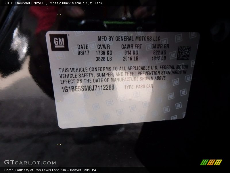 Mosaic Black Metallic / Jet Black 2018 Chevrolet Cruze LT