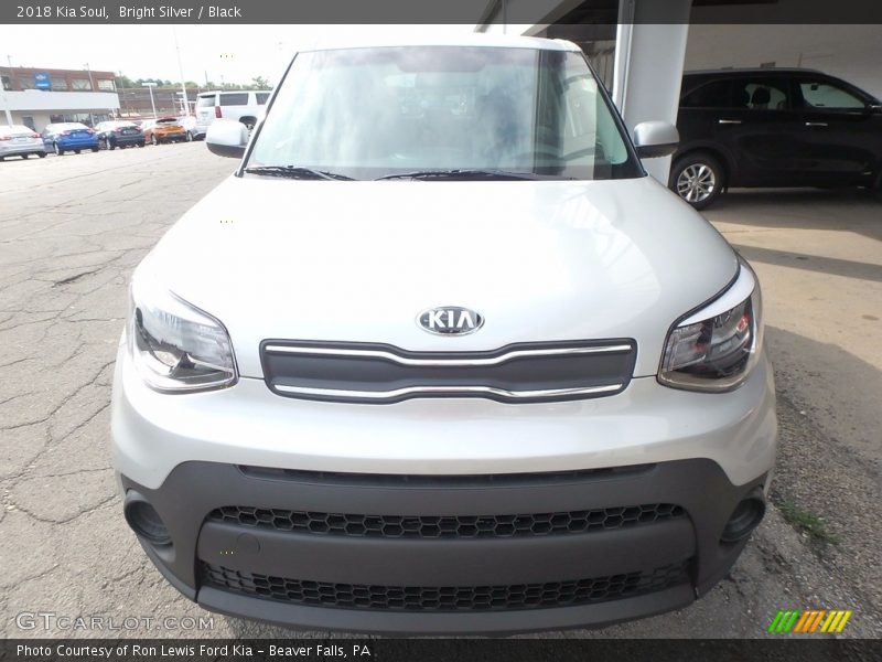 Bright Silver / Black 2018 Kia Soul