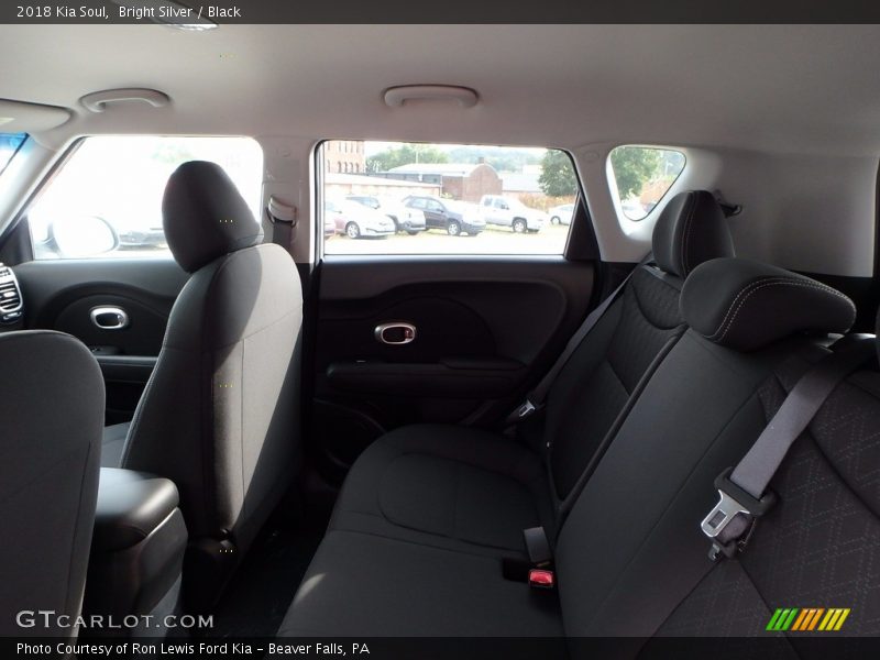 Bright Silver / Black 2018 Kia Soul