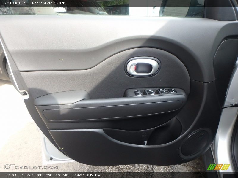 Bright Silver / Black 2018 Kia Soul
