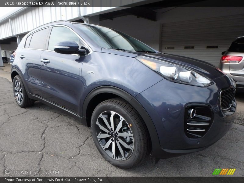 Front 3/4 View of 2018 Sportage EX AWD