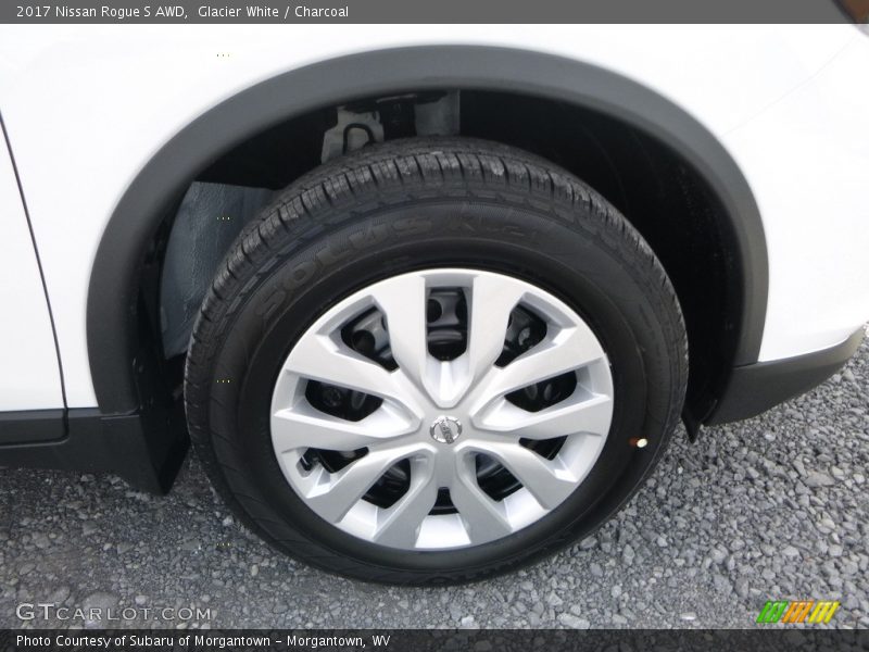 Glacier White / Charcoal 2017 Nissan Rogue S AWD
