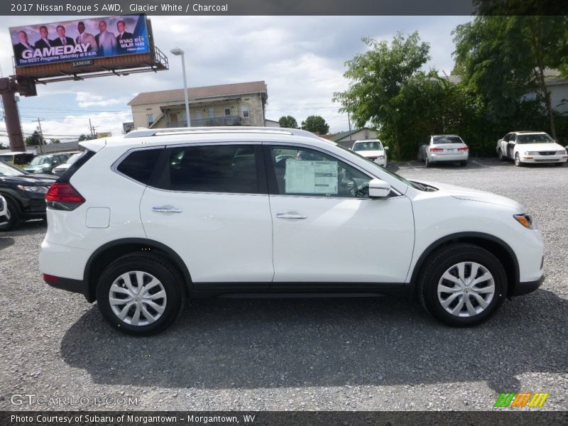 Glacier White / Charcoal 2017 Nissan Rogue S AWD