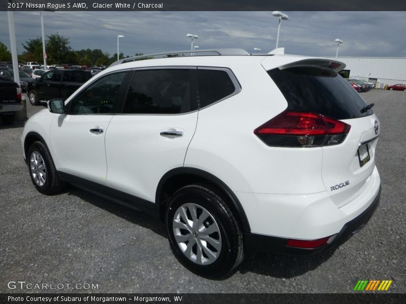 Glacier White / Charcoal 2017 Nissan Rogue S AWD