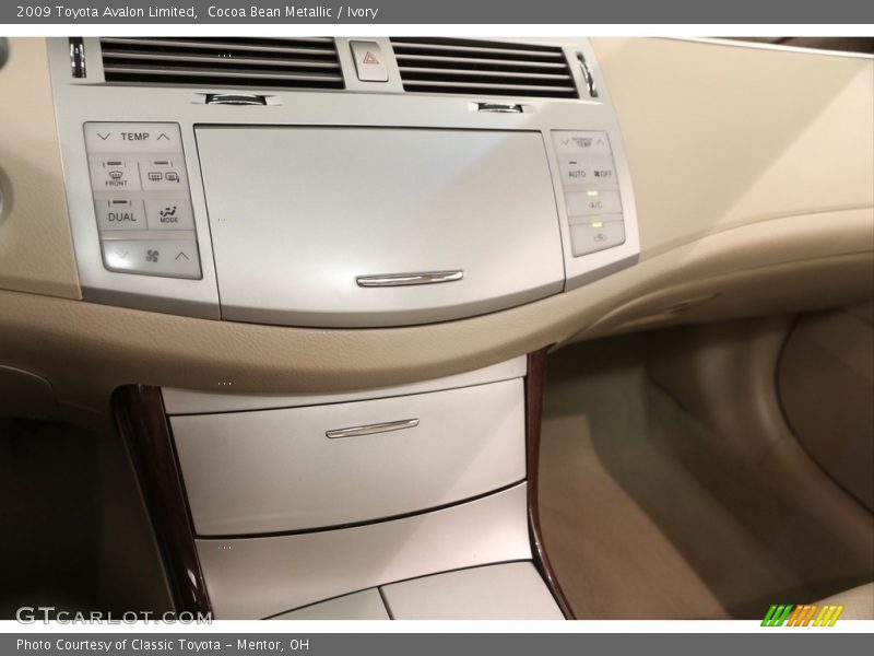 Cocoa Bean Metallic / Ivory 2009 Toyota Avalon Limited