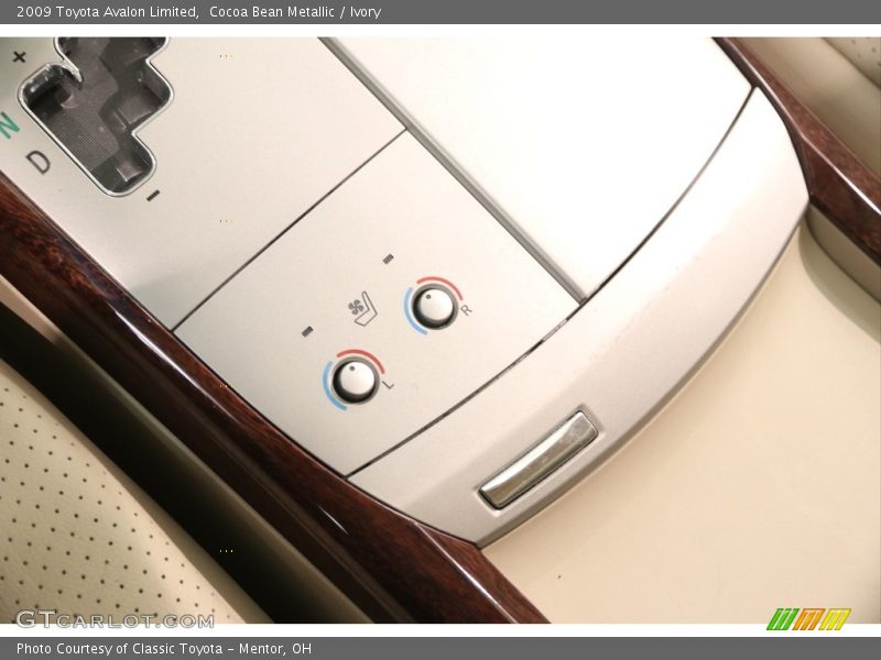 Cocoa Bean Metallic / Ivory 2009 Toyota Avalon Limited