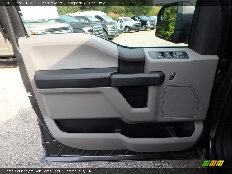 Magnetic / Earth Gray 2017 Ford F150 XL SuperCrew 4x4