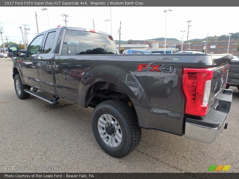Magnetic / Medium Earth Gray 2017 Ford F350 Super Duty XLT SuperCab 4x4