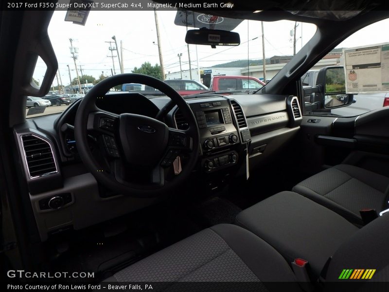 Magnetic / Medium Earth Gray 2017 Ford F350 Super Duty XLT SuperCab 4x4