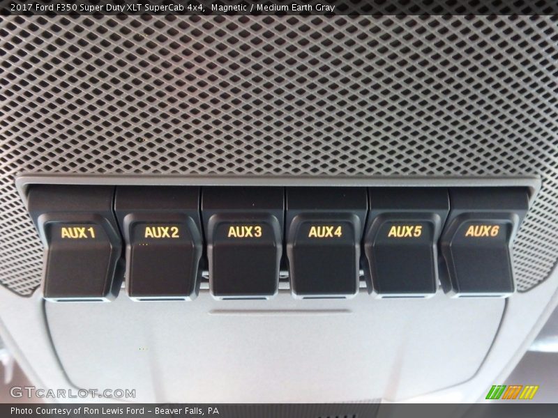 Controls of 2017 F350 Super Duty XLT SuperCab 4x4