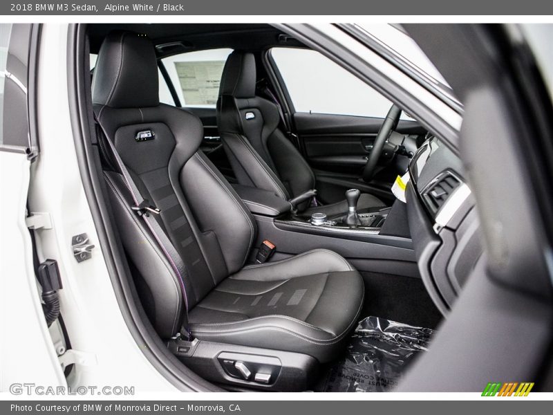 Alpine White / Black 2018 BMW M3 Sedan