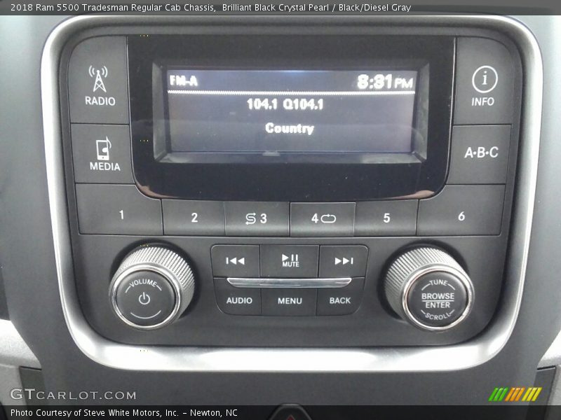 Controls of 2018 5500 Tradesman Regular Cab Chassis