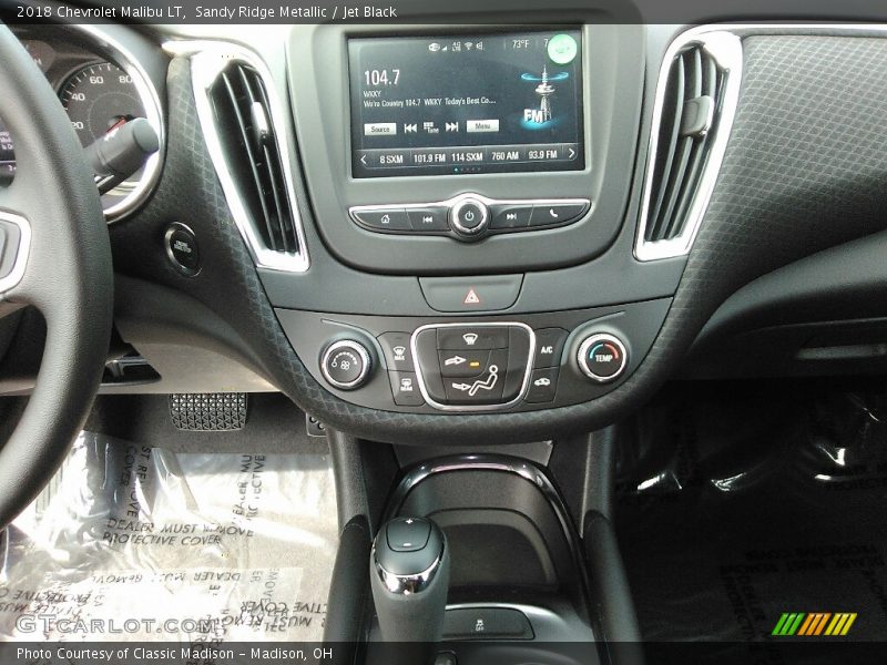 Sandy Ridge Metallic / Jet Black 2018 Chevrolet Malibu LT