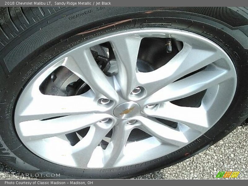 Sandy Ridge Metallic / Jet Black 2018 Chevrolet Malibu LT