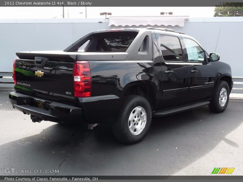 Black / Ebony 2011 Chevrolet Avalanche LS 4x4