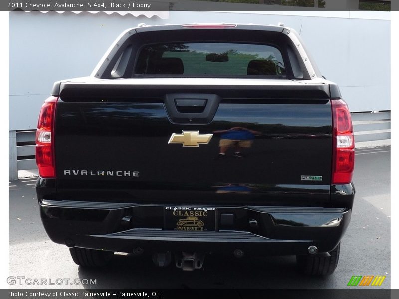 Black / Ebony 2011 Chevrolet Avalanche LS 4x4