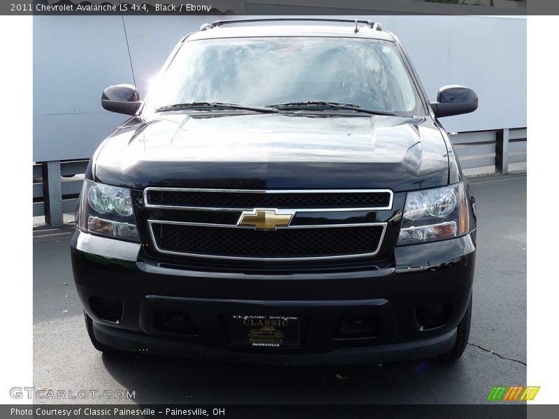 Black / Ebony 2011 Chevrolet Avalanche LS 4x4