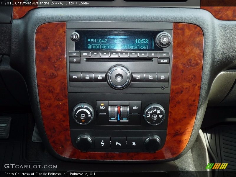 Black / Ebony 2011 Chevrolet Avalanche LS 4x4