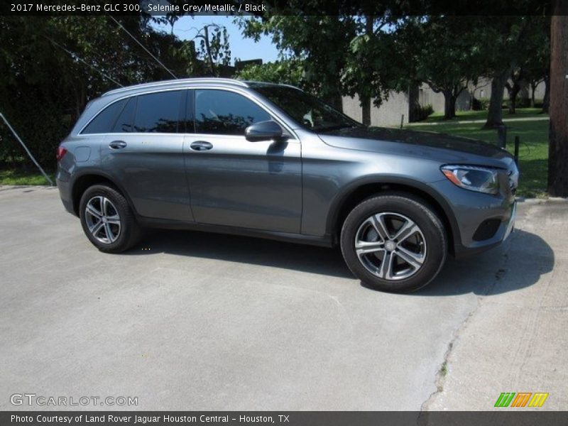 Selenite Grey Metallic / Black 2017 Mercedes-Benz GLC 300