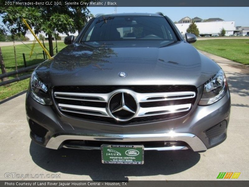 Selenite Grey Metallic / Black 2017 Mercedes-Benz GLC 300